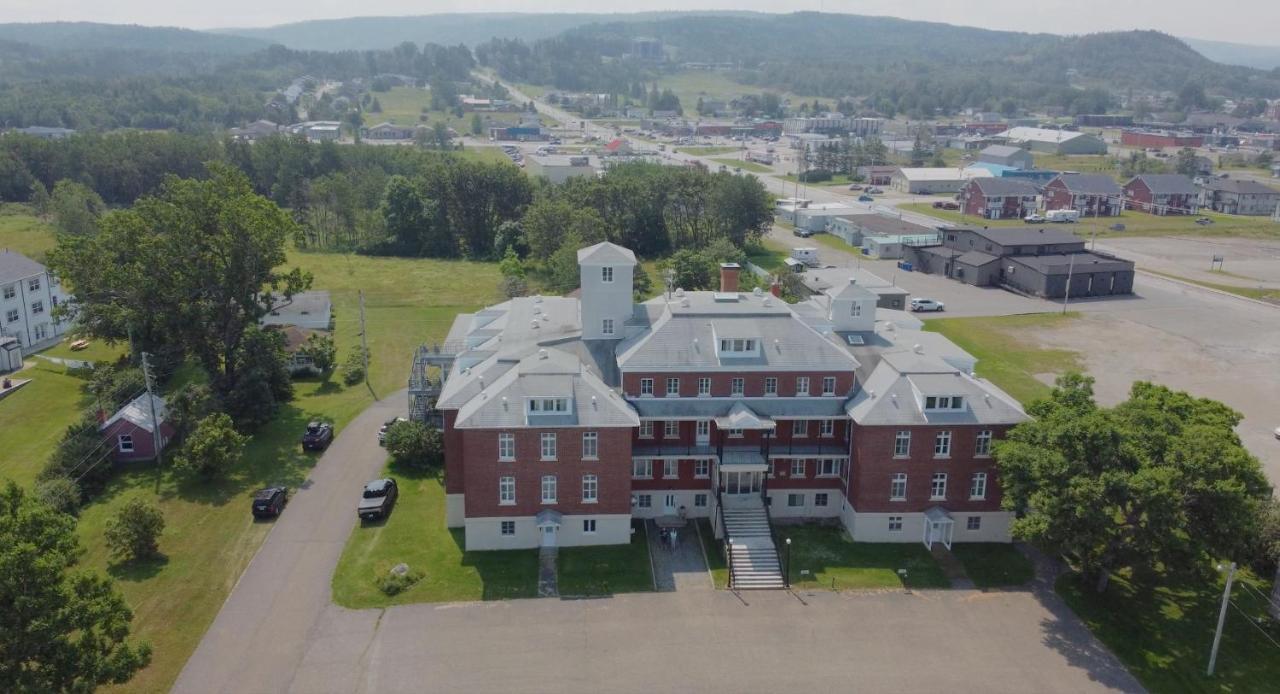 Le Couvent Sainte Anne-des-Chênes Exterior foto